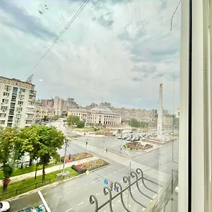 Апартаменты 1 Near Peremohy Square, Киев